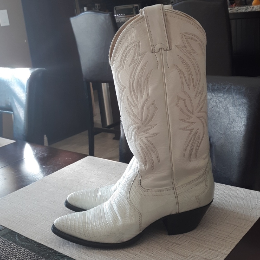 Cowboy boots..gently worn